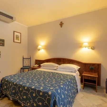 Elda 3* Assisi